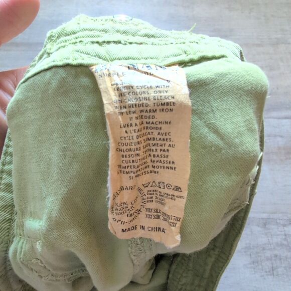 Da-Nang Lime Green Women's Cargo Shorts - Picture 9 of 10